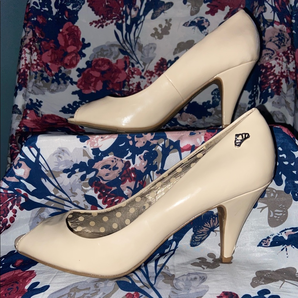 Tan Heels